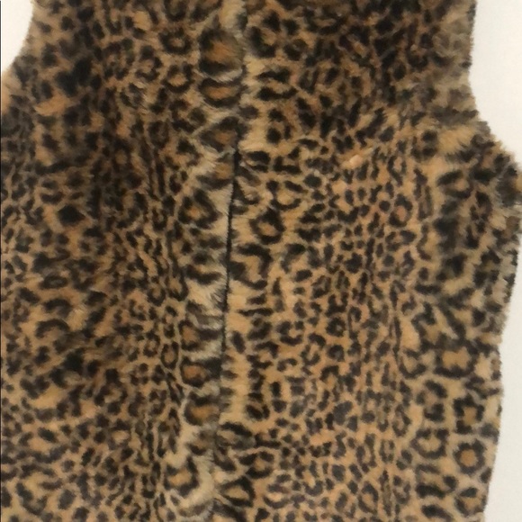 Cheetah Print Long Vest - Picture 3 of 7
